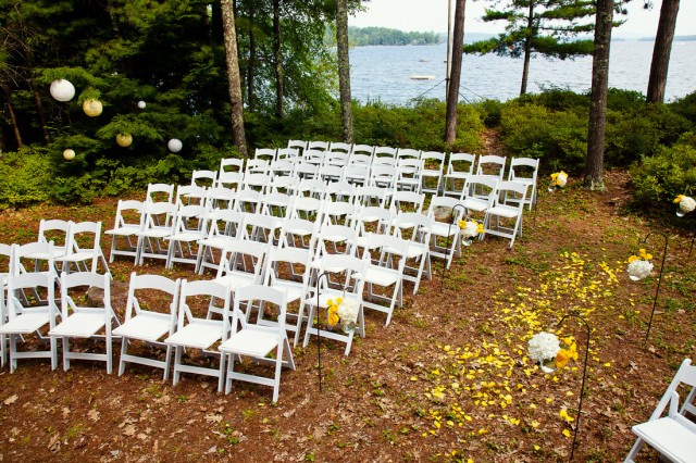 white garden chairs for outdoor weddings