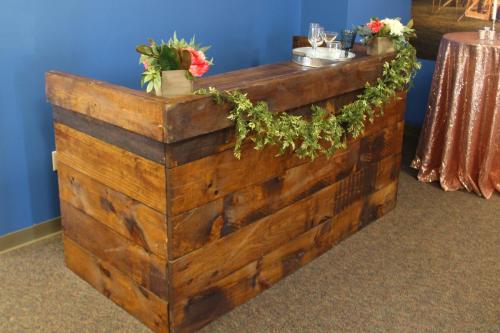 6' Rustic Plank Bar Rental